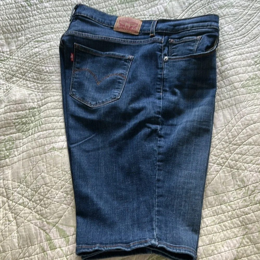 Levi's Blue Jean Classic Bermuda Shorts Relaxed Fit - Picture 6 of 6
